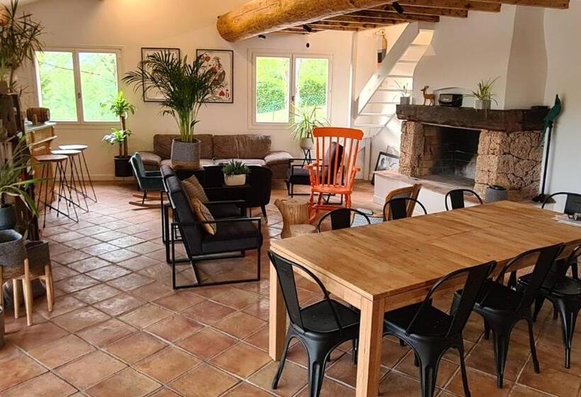 مبيت وإفطار Villa Martinus