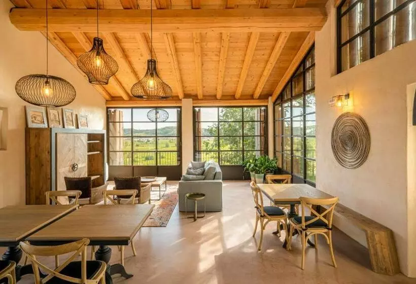 ホテル Agriturismo Monte Bisson
