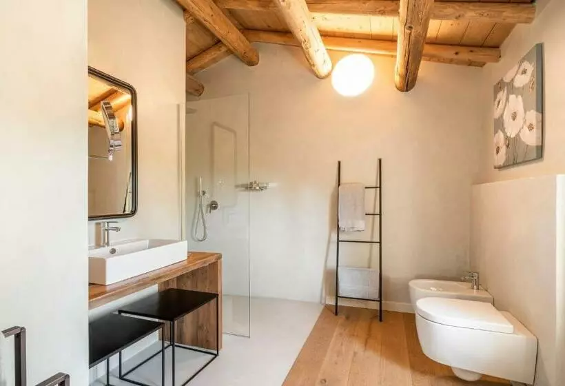 ホテル Agriturismo Monte Bisson