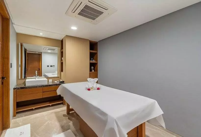 Radisson Hotel Nathdwara