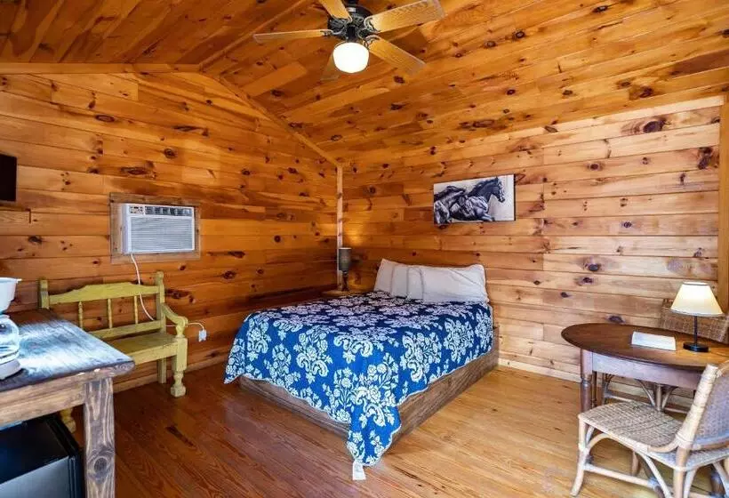 Hotelli The Historic Leakey Inn