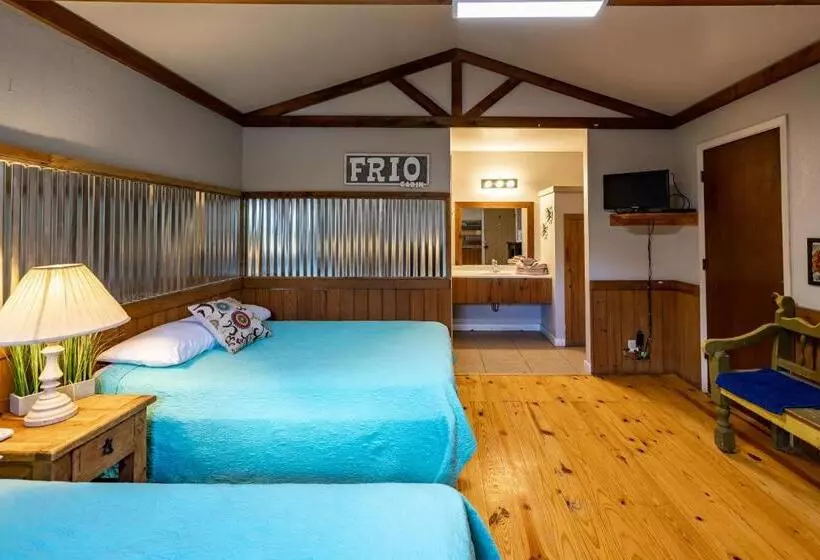 Hotelli The Historic Leakey Inn