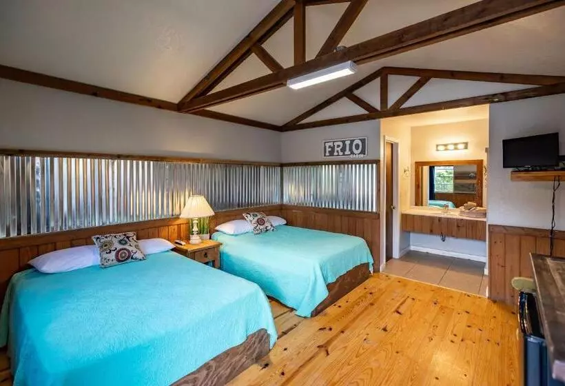 Hotelli The Historic Leakey Inn