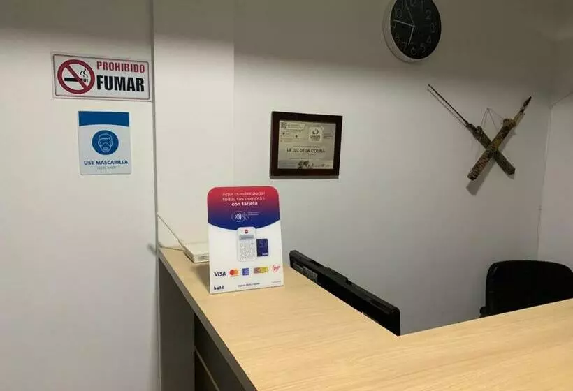 Majatalo Hostal La Luz De La Colina