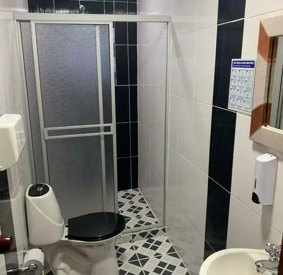 Majatalo Hostal La Luz De La Colina