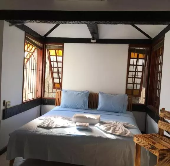 Majatalo Villa Rustica Praia Dos Anjos