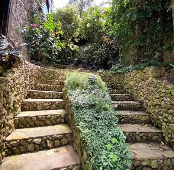 Majatalo Villa Rustica Praia Dos Anjos