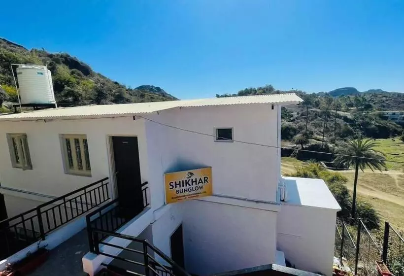 ベッドアンドブレックファースト Shikhar Bunglow   A Stunning Valley View Bungalow In Mount Abu