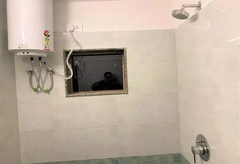 ベッドアンドブレックファースト Shikhar Bunglow   A Stunning Valley View Bungalow In Mount Abu