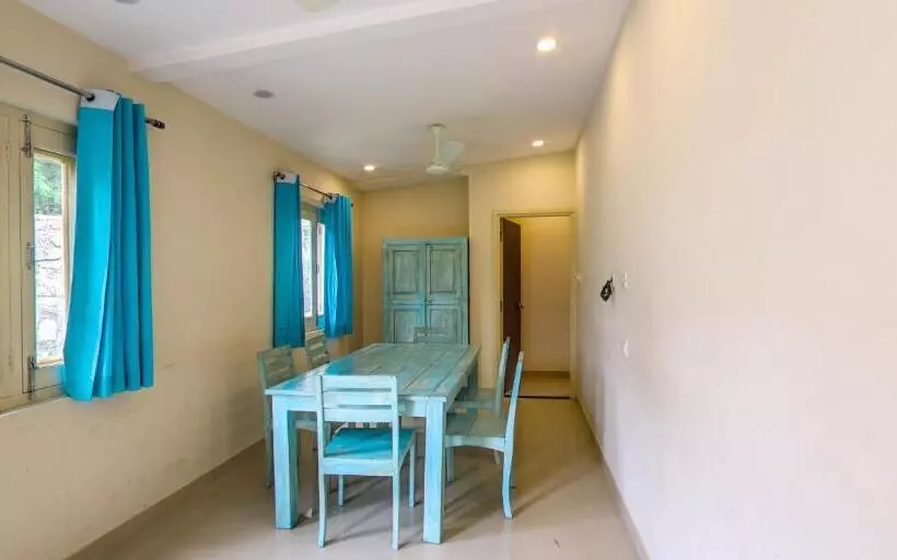 ベッドアンドブレックファースト Shikhar Bunglow   A Stunning Valley View Bungalow In Mount Abu