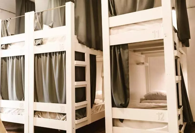El Nido Hostel