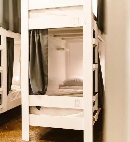El Nido Hostel