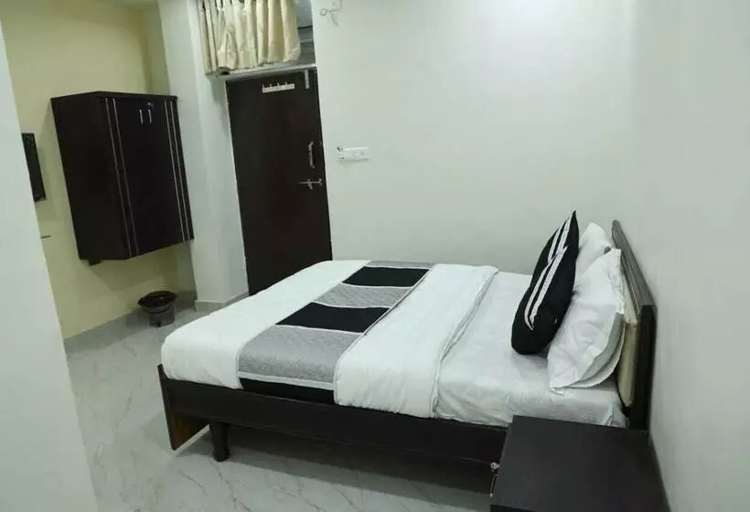 هتل Bharosa