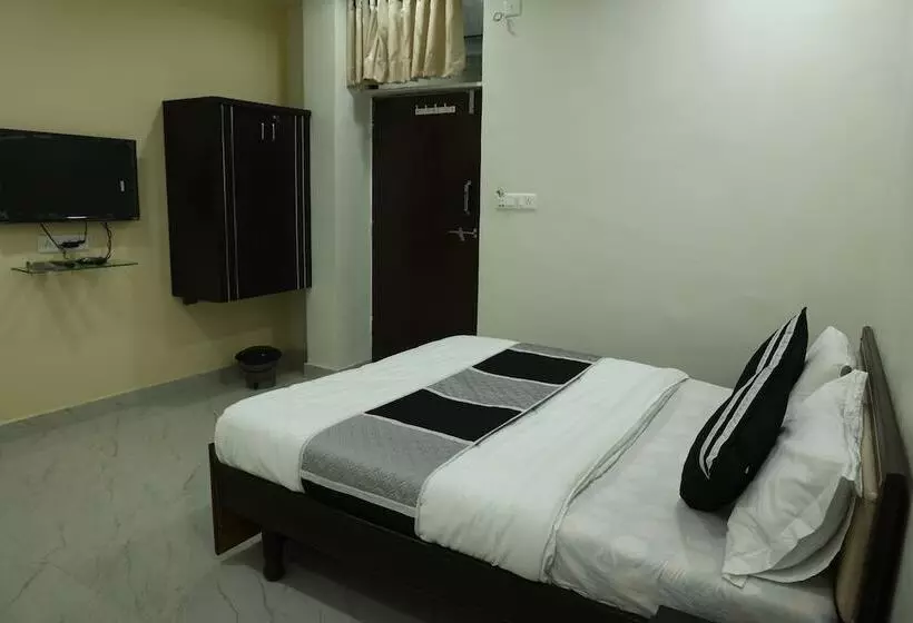 هتل Bharosa