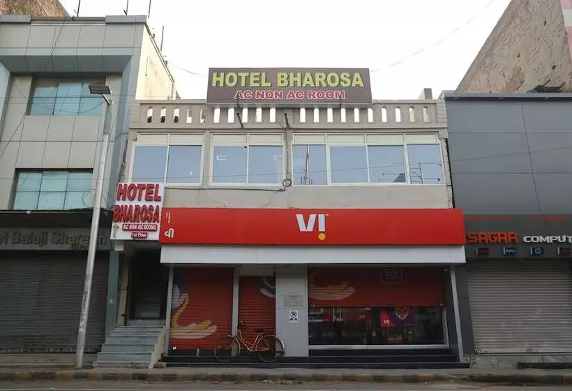 هتل Bharosa