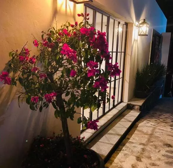 Tatala Hotel & Garden