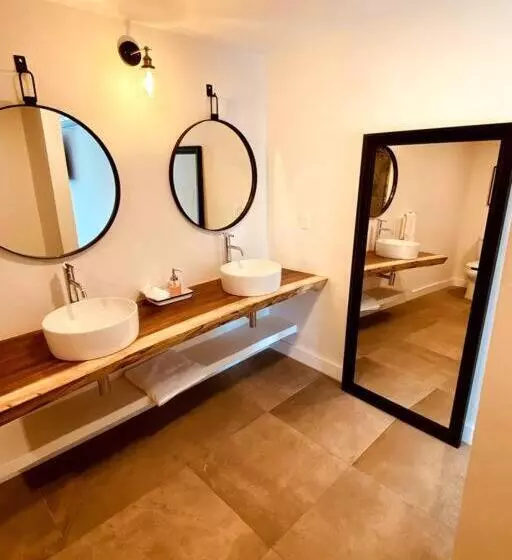 Tatala Hotel & Garden