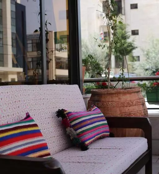 Gondola Hotel & Suites