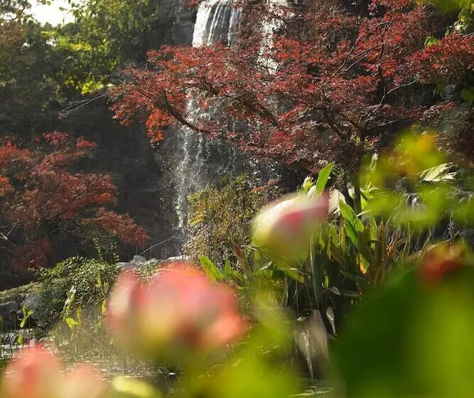 Four Seasons Hotel Hangzhou At West Lake