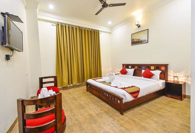 ホテル Laxmi Niwas