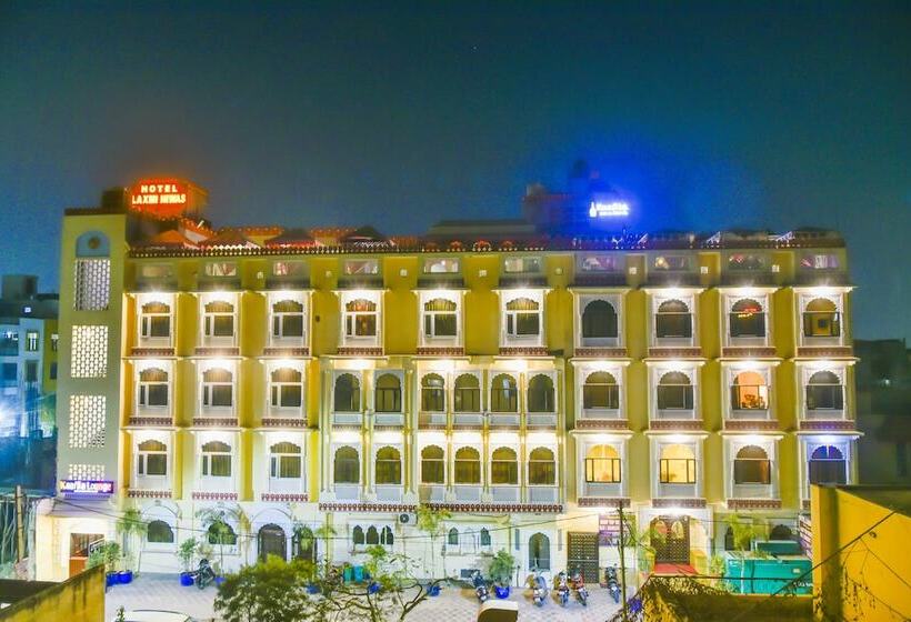 ホテル Laxmi Niwas