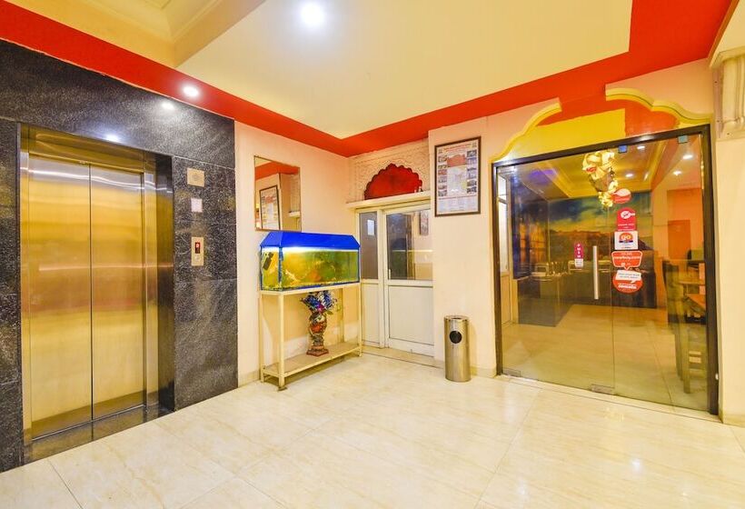 ホテル Laxmi Niwas