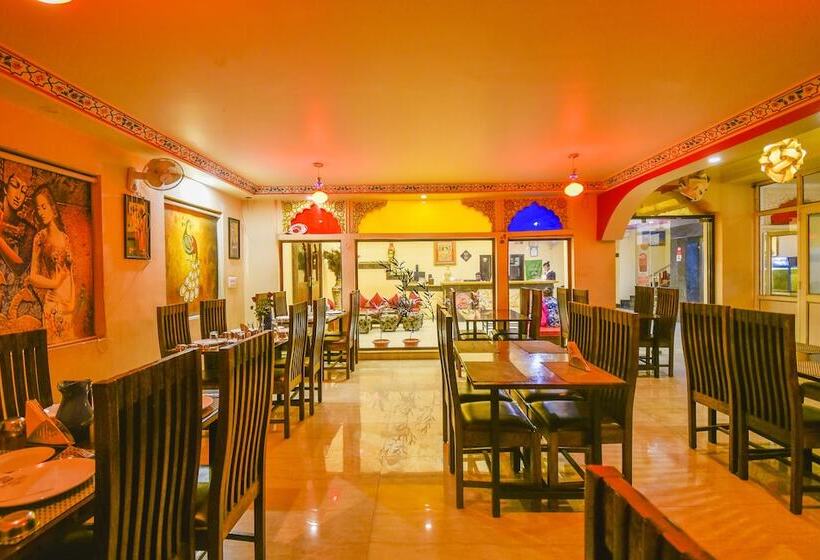 ホテル Laxmi Niwas