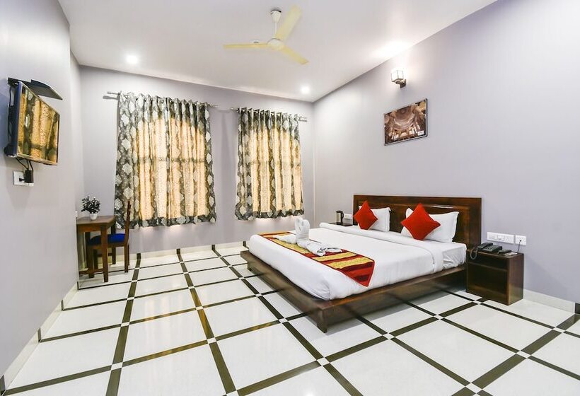 ホテル Laxmi Niwas