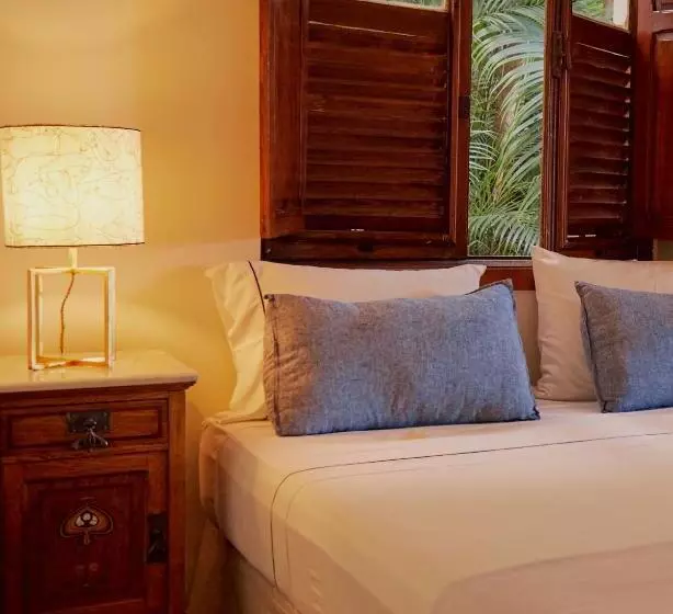 هتل Mama Ruisa Boutique