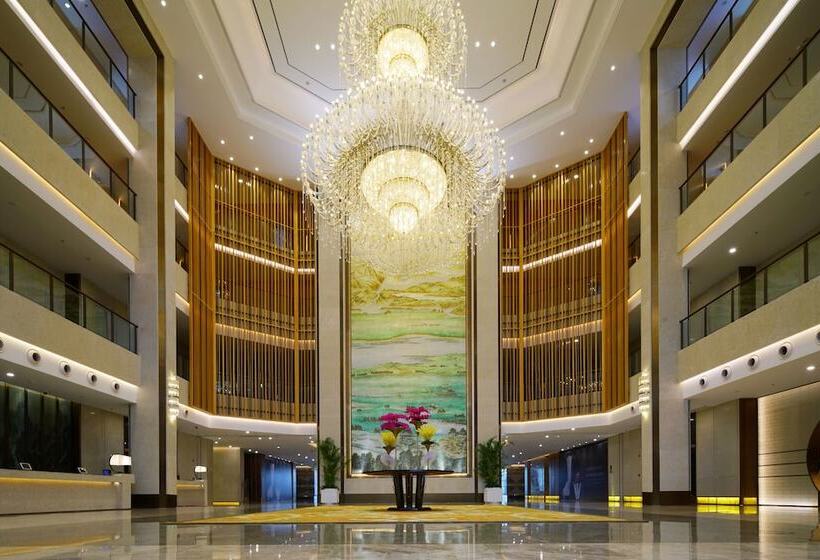 Qingshan Hotel Baotou（yingbin Building）