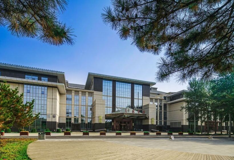 Qingshan Hotel Baotou（yingbin Building）