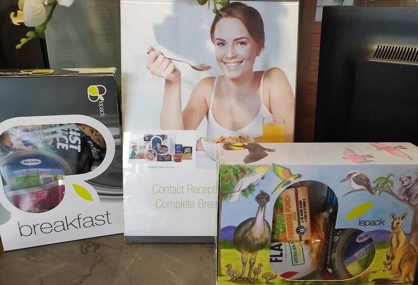 Отель Quest Brighton On The Bay