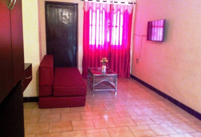 בית מלון כפרי Royal Mirage Beach Resort