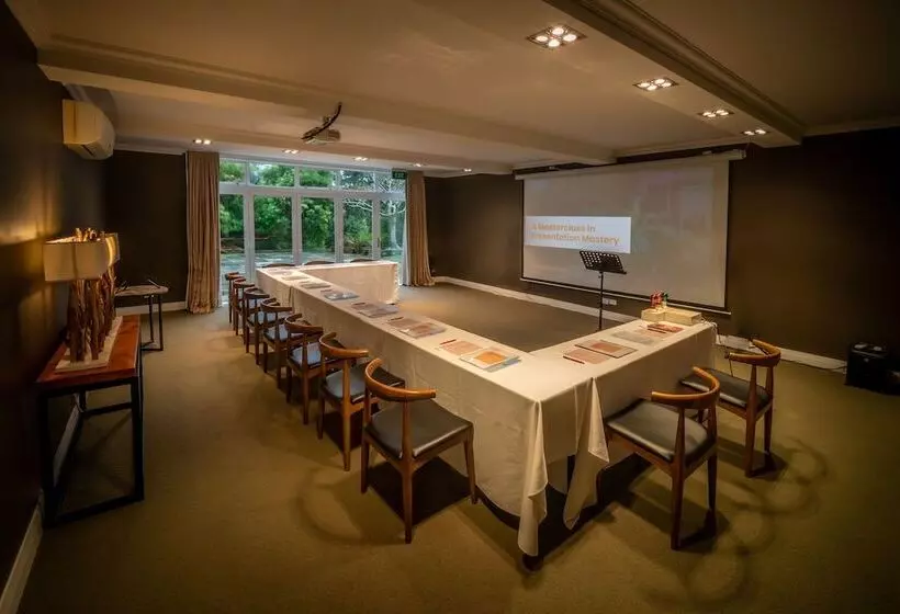 호텔 Woodhouse Mountain Lodge