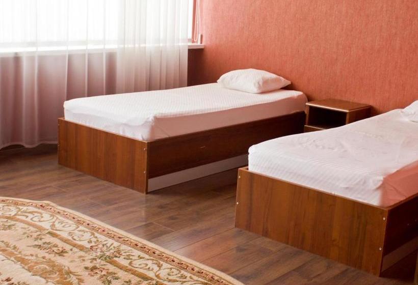 בית מלון כפרי Yaik