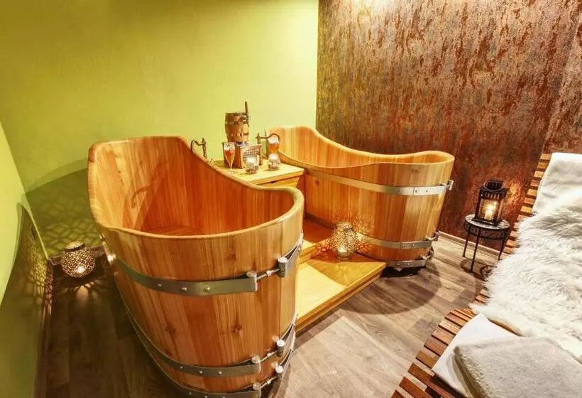 Kyjovský Pivovar Hotel, Restaurace, Pivní Lázně