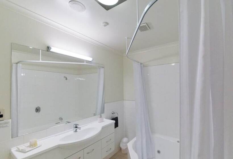 모텔 Asure Avenue Motor Lodge