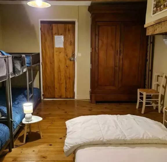 Aamiaismajoitus (B&B) Gîte D étape Le Couvent D Ossau