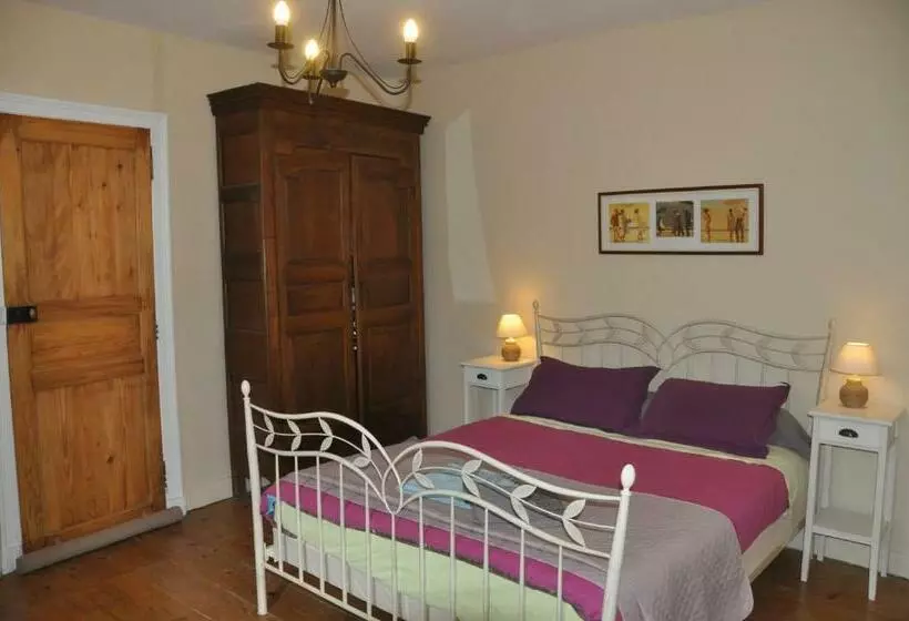 Aamiaismajoitus (B&B) Gîte D étape Le Couvent D Ossau