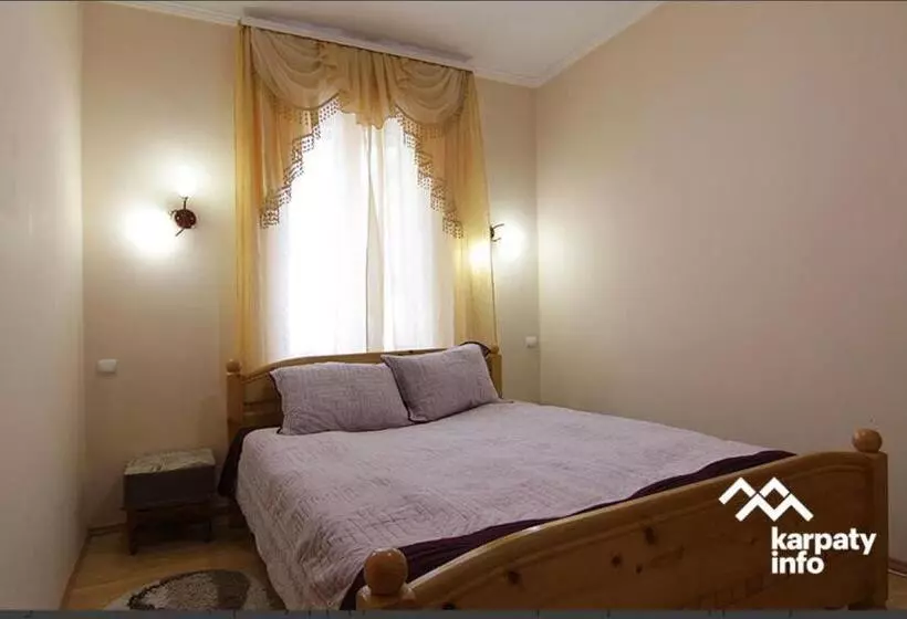 ホテル гірський узвіз