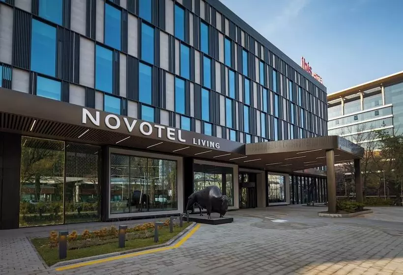 Novotel Living Almaty Jetisu