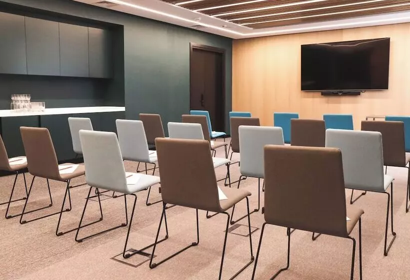 Novotel Living Almaty Jetisu