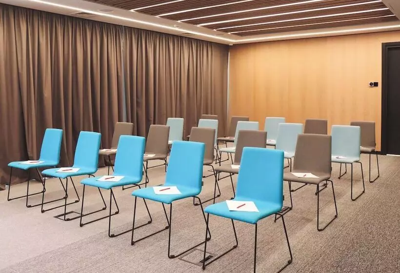 Novotel Living Almaty Jetisu