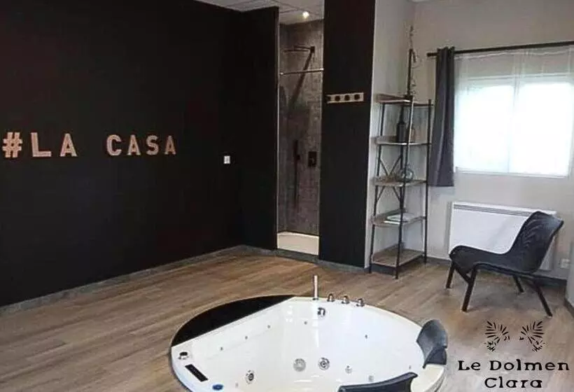 Aamiaismajoitus (B&B) La Casa Du Dolmen Clara, Balnéo Privée, Entre Terre Et Mer