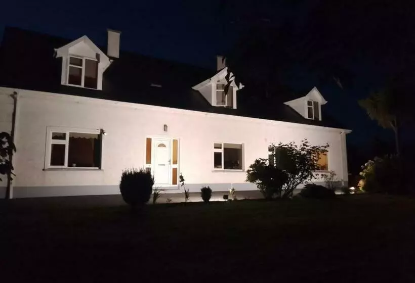 ペンション Bundoran Guesthouse