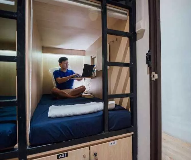 Hostel Bluewaters Pods @ Bugis
