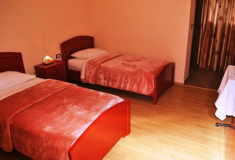 هتل Restorant Viktoria