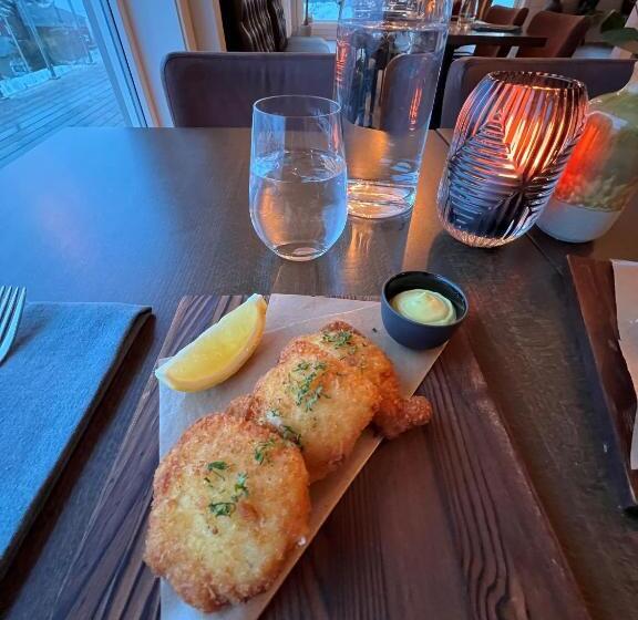 リゾートホテル Torsken Brygge