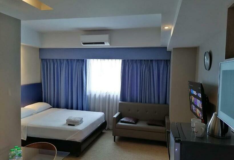 Studio Deluxe @ Sta.lucia East Grand Mall   Hotel & Residences