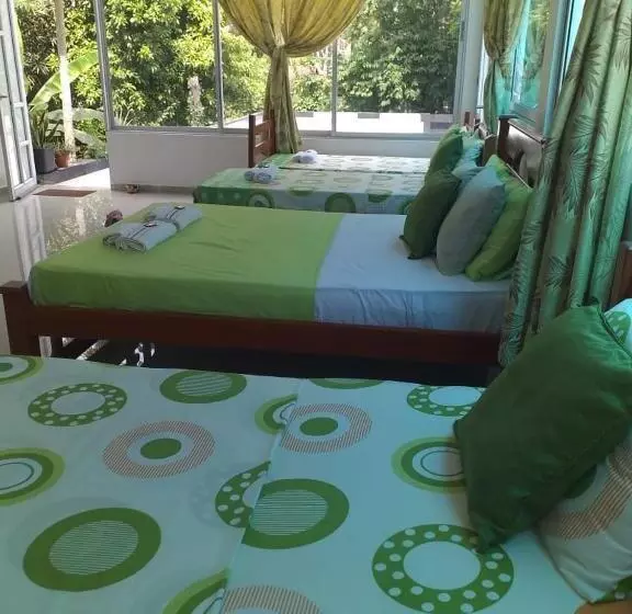 Retkeilymaja Hospedaje Casa Lucía